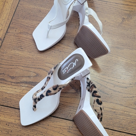 Shoes - Picture 2 of 4